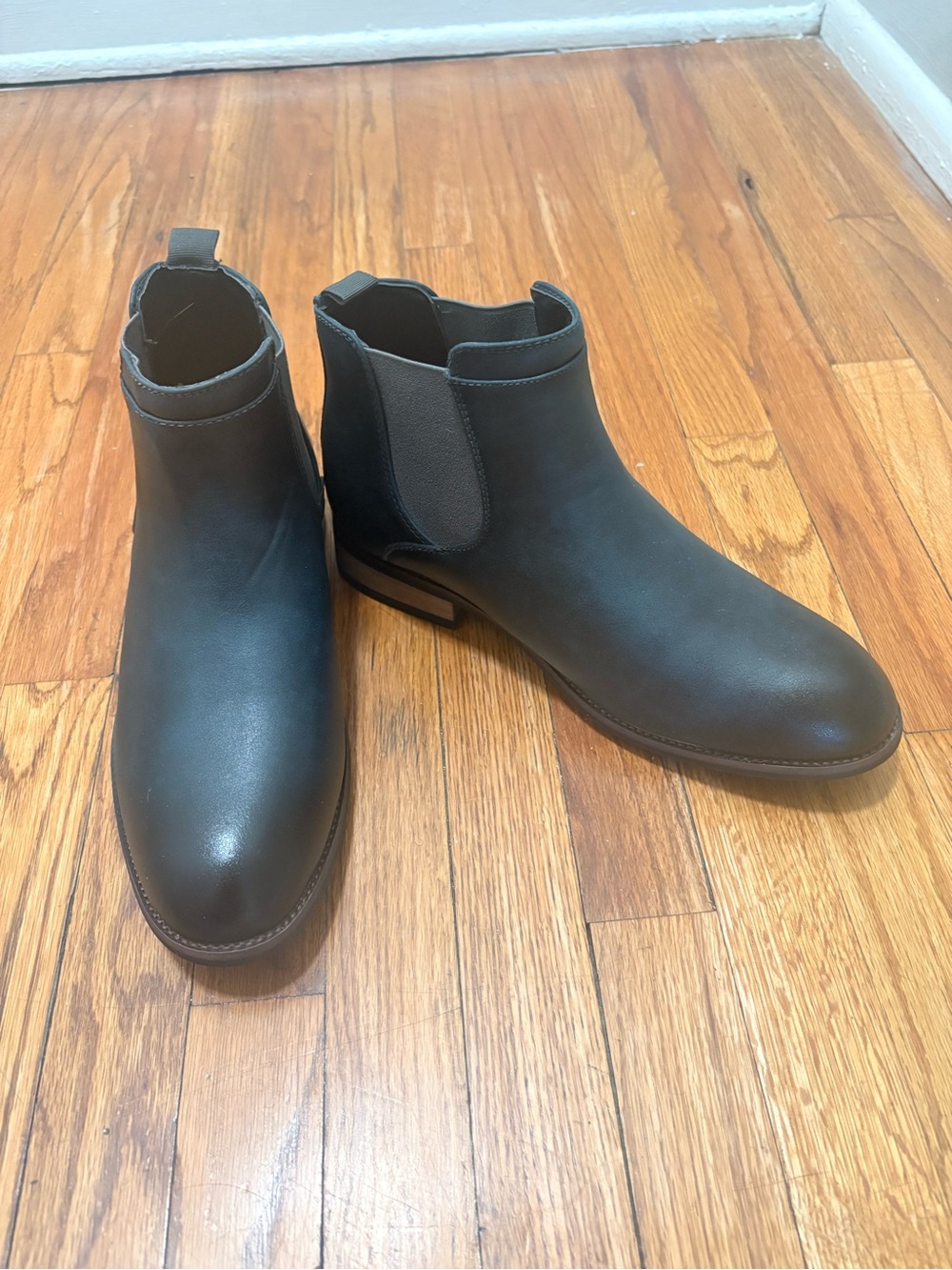 Men's Black Chelsea Ankle Boots - Sleek Slip-On Style